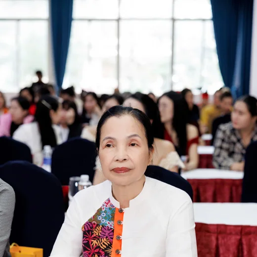 Huấn luyện viên 1